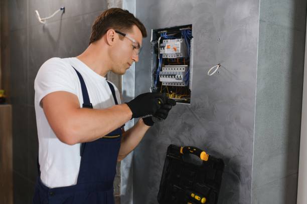 Best Local Electrician Companies  in Macdonnell Heights, NY