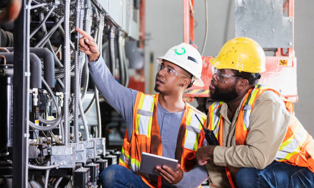 Best Commercial Electrician Services  in Macdonnell Heights, NY